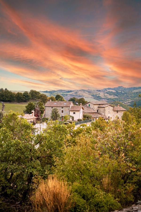 Villa Borgo Santa Cecilia Gubbio Exterior foto