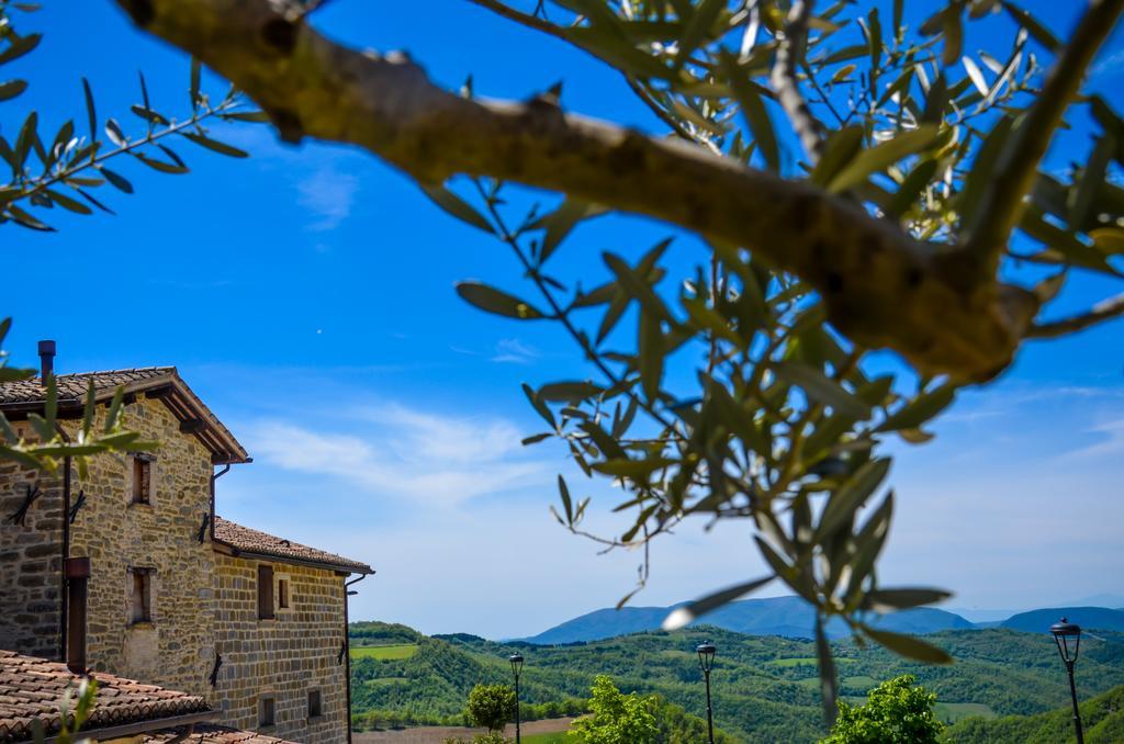 Villa Borgo Santa Cecilia Gubbio Exterior foto