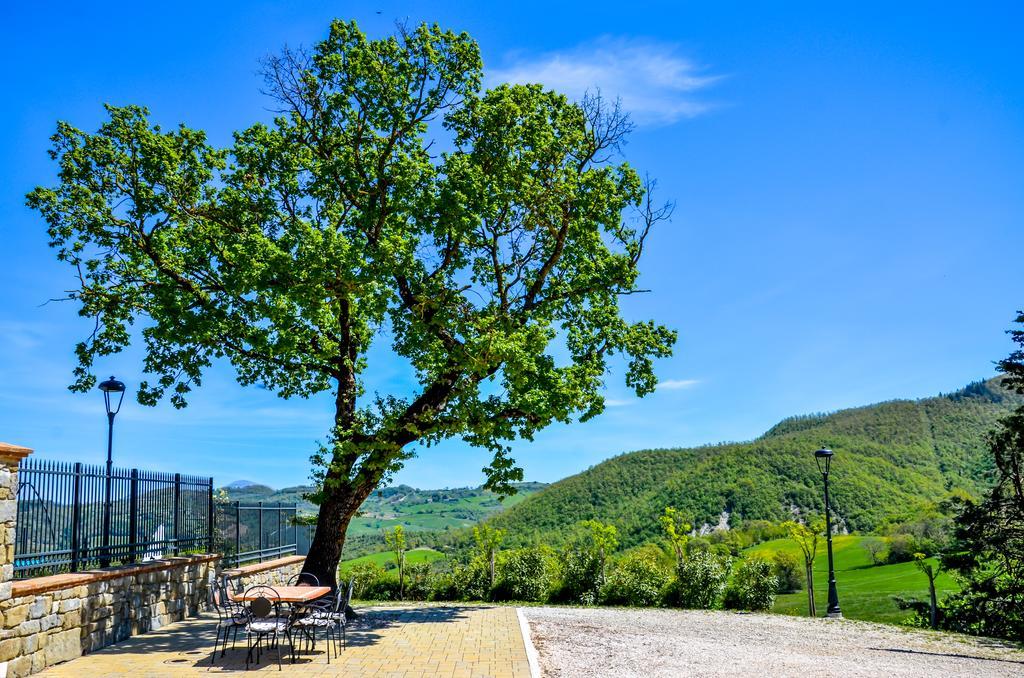Villa Borgo Santa Cecilia Gubbio Exterior foto