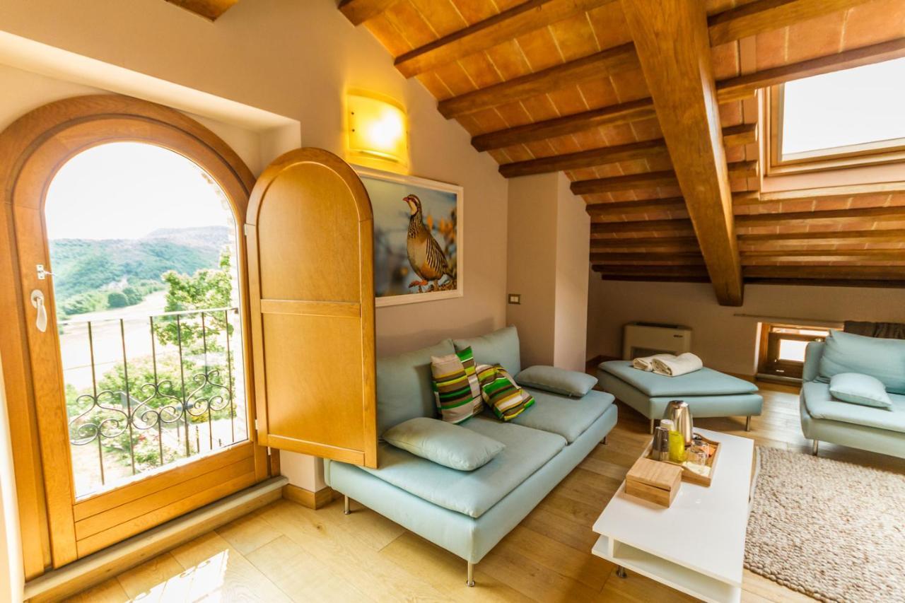 Villa Borgo Santa Cecilia Gubbio Exterior foto